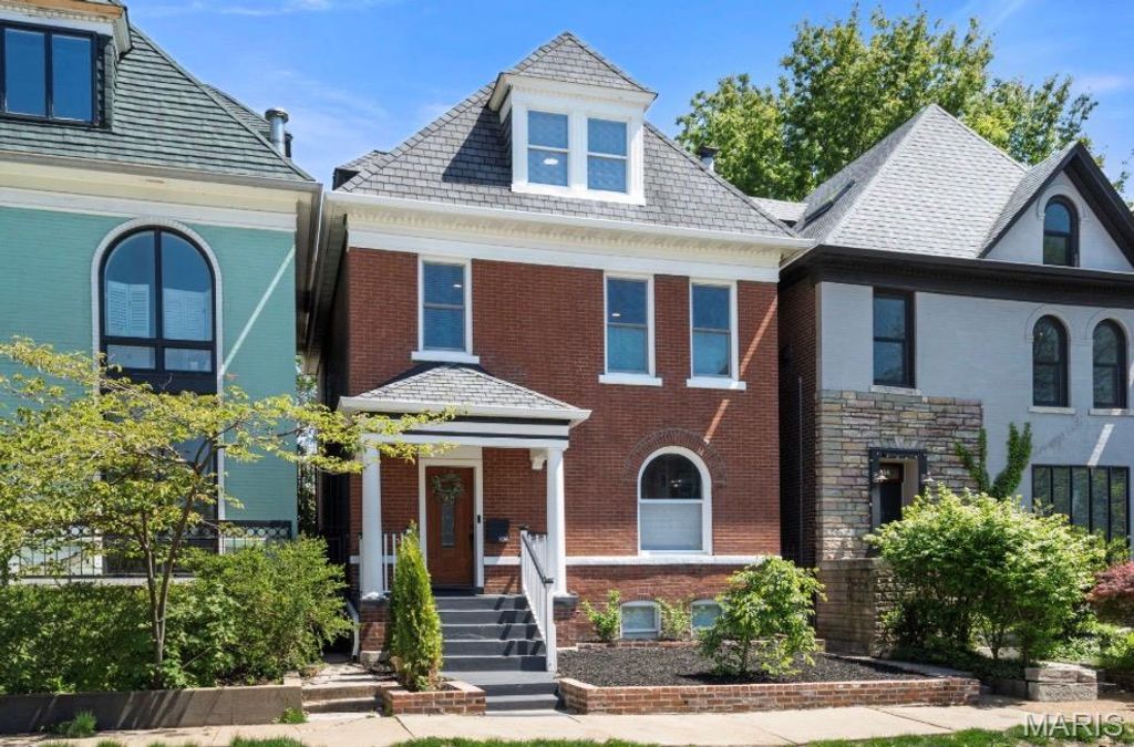 Photo of 336 N Newstead Avenue, St Louis, MO 63108 (MLS # 26023816)