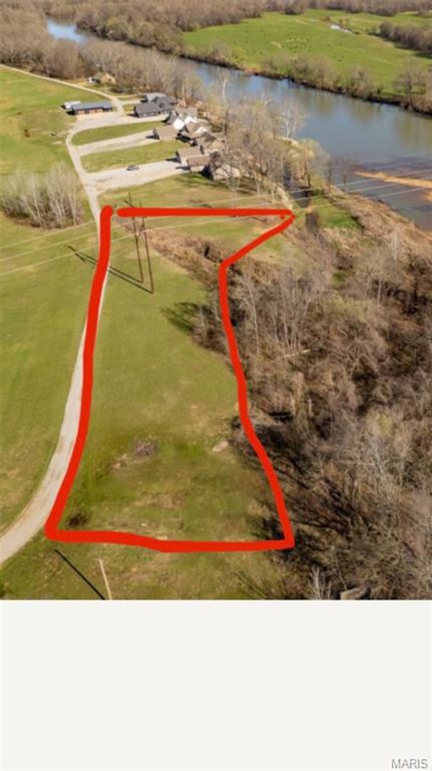 Rare opportunity to own a  building site along the banks of the Current River, with scenic Ozark landscapes and steps away from the crystal clear waters that flow through this area of Missouri, near the Mark Twain National Forest. 1.47 acres nestled into the valley is a perfect location for a full time or second home.  Enjoy a private and quiet  river community with  access to fishing, floating, and kayaking only steps away.  This property has been family owned for years and is now available to someone who loves the outdoors, enjoys serene evenings and bonfires along the Current River. Building restrictions require 1000  minimum sq ft\.