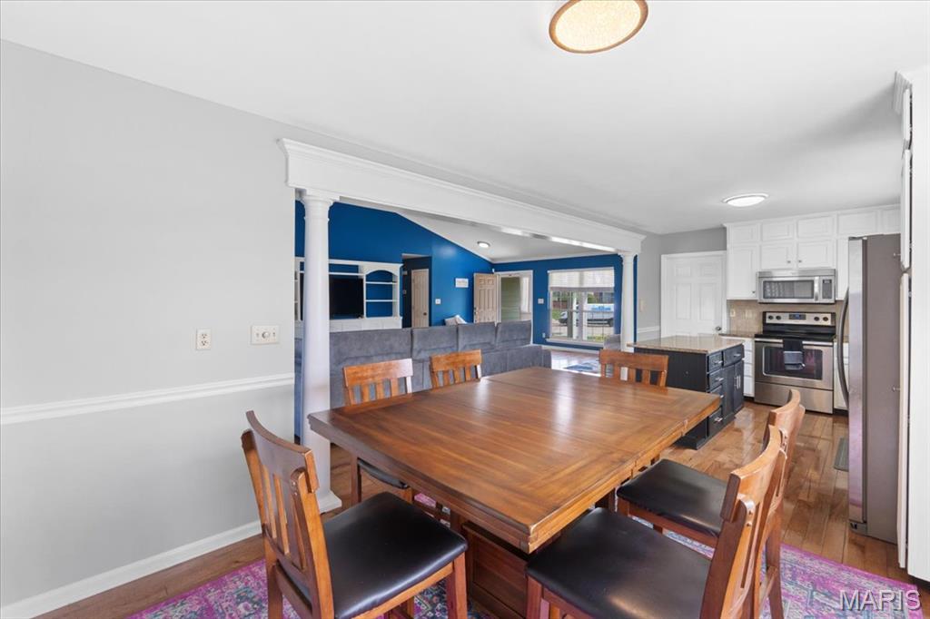 Florissant, Missouri 63034, United States, 3 Bedrooms Bedrooms, ,2 BathroomsBathrooms,Residential,Active,109378