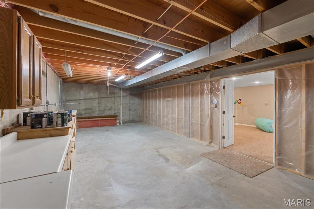 Florissant, Missouri 63034, United States, 3 Bedrooms Bedrooms, ,2 BathroomsBathrooms,Residential,Active,109378