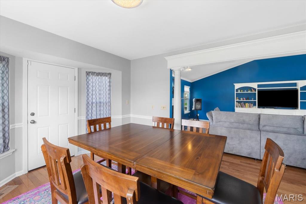 Florissant, Missouri 63034, United States, 3 Bedrooms Bedrooms, ,2 BathroomsBathrooms,Residential,Active,109378