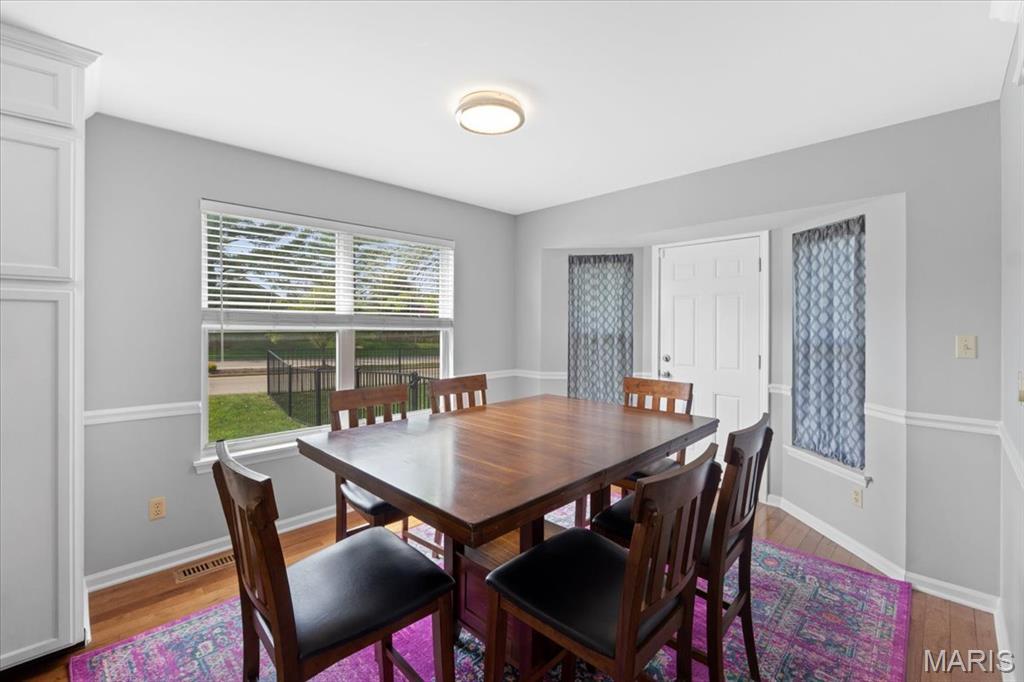 Florissant, Missouri 63034, United States, 3 Bedrooms Bedrooms, ,2 BathroomsBathrooms,Residential,Active,109378