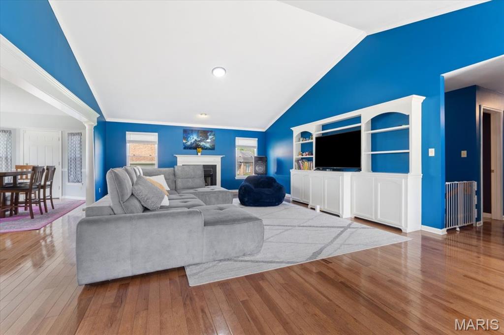 Florissant, Missouri 63034, United States, 3 Bedrooms Bedrooms, ,2 BathroomsBathrooms,Residential,Active,109378