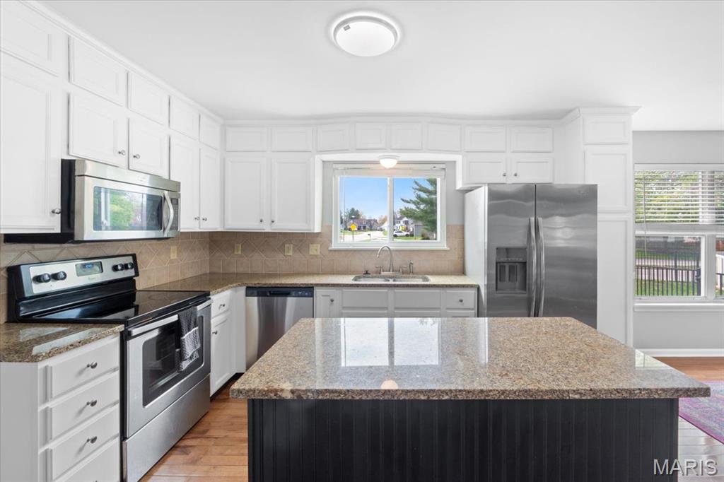 Florissant, Missouri 63034, United States, 3 Bedrooms Bedrooms, ,2 BathroomsBathrooms,Residential,Active,109378