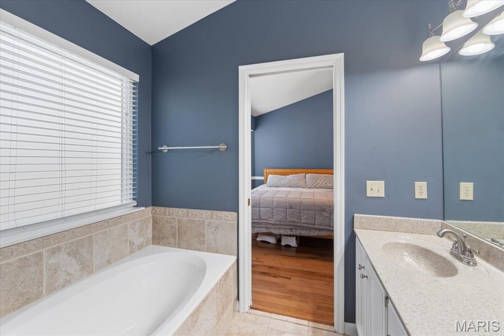 Florissant, Missouri 63034, United States, 3 Bedrooms Bedrooms, ,2 BathroomsBathrooms,Residential,Active,109378