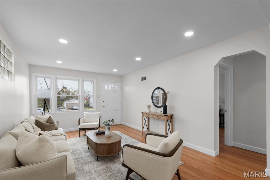 Brownlees City Bl 4751-E - Residential