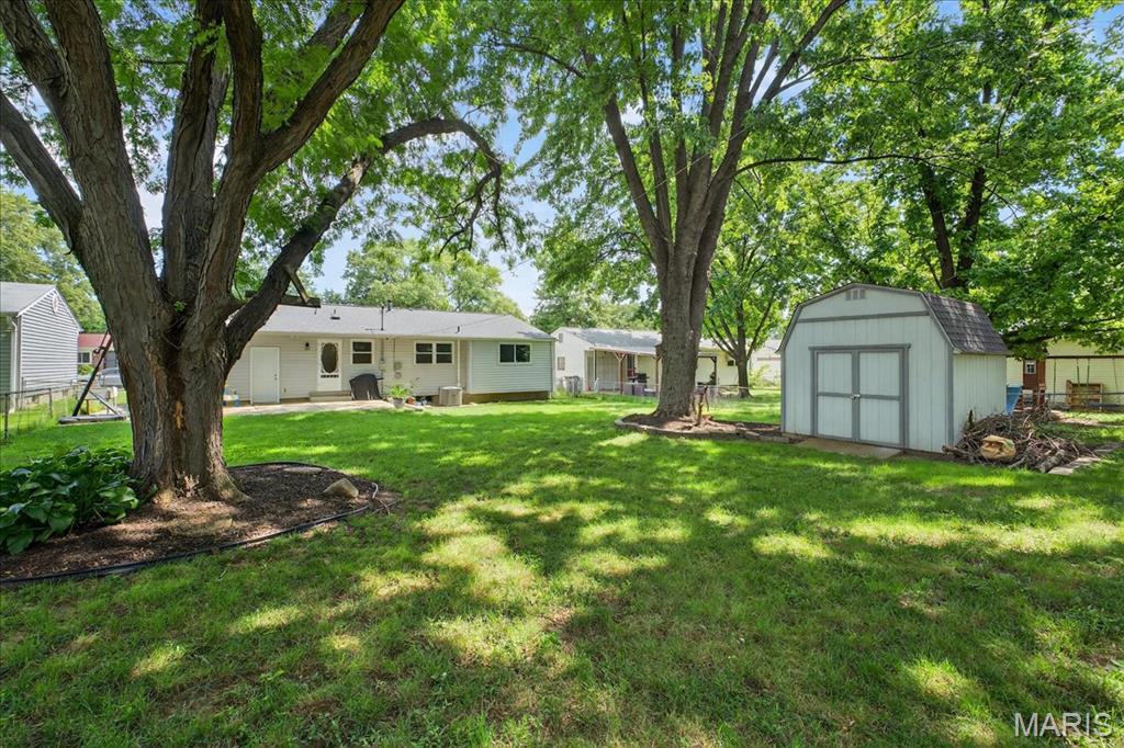 St Charles, Missouri 63301, United States, 3 Bedrooms Bedrooms, ,2 BathroomsBathrooms,Residential,Pending,180879