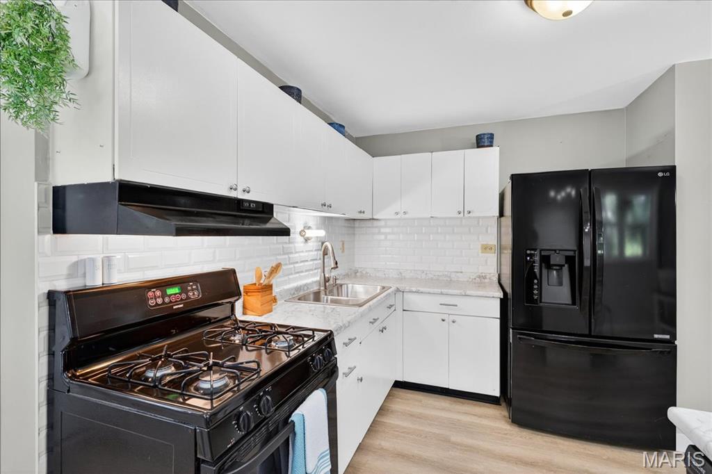 St Charles, Missouri 63301, United States, 3 Bedrooms Bedrooms, ,2 BathroomsBathrooms,Residential,Pending,180879