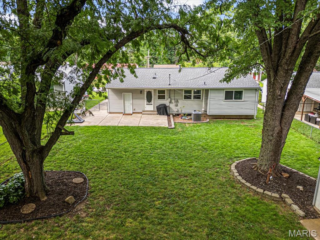 St Charles, Missouri 63301, United States, 3 Bedrooms Bedrooms, ,2 BathroomsBathrooms,Residential,Pending,180879