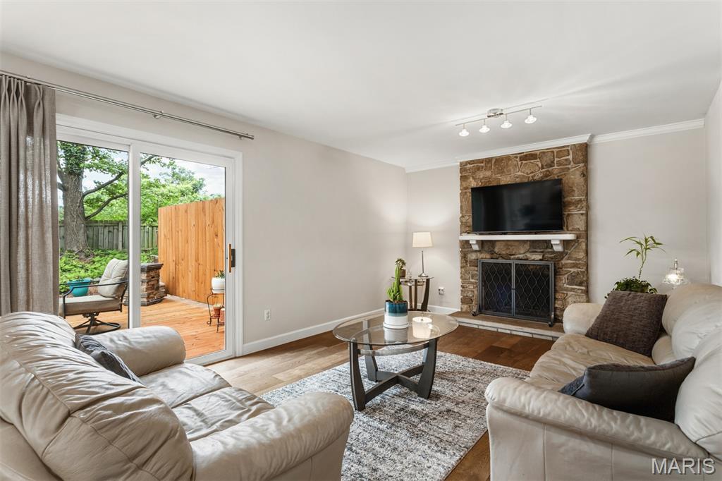 Country Lane Wood Ii 3 - Residential