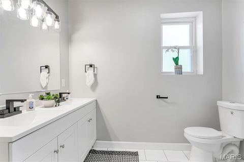 Tiny photo for 3006 Virginia Avenue, St Louis, MO 63118 (MLS # 26028660)