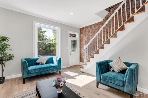 Tiny photo for 3006 Virginia Avenue, St Louis, MO 63118 (MLS # 26028660)