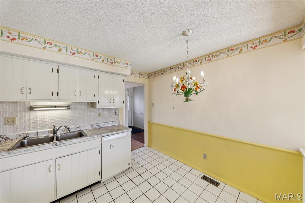 Hidden Meadow Condo 6 - Residential