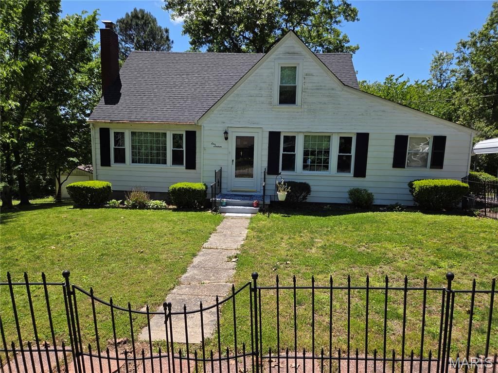Photo of 116 Robin Hill Drive, Steelville, MO 65565 (MLS # 26028834)