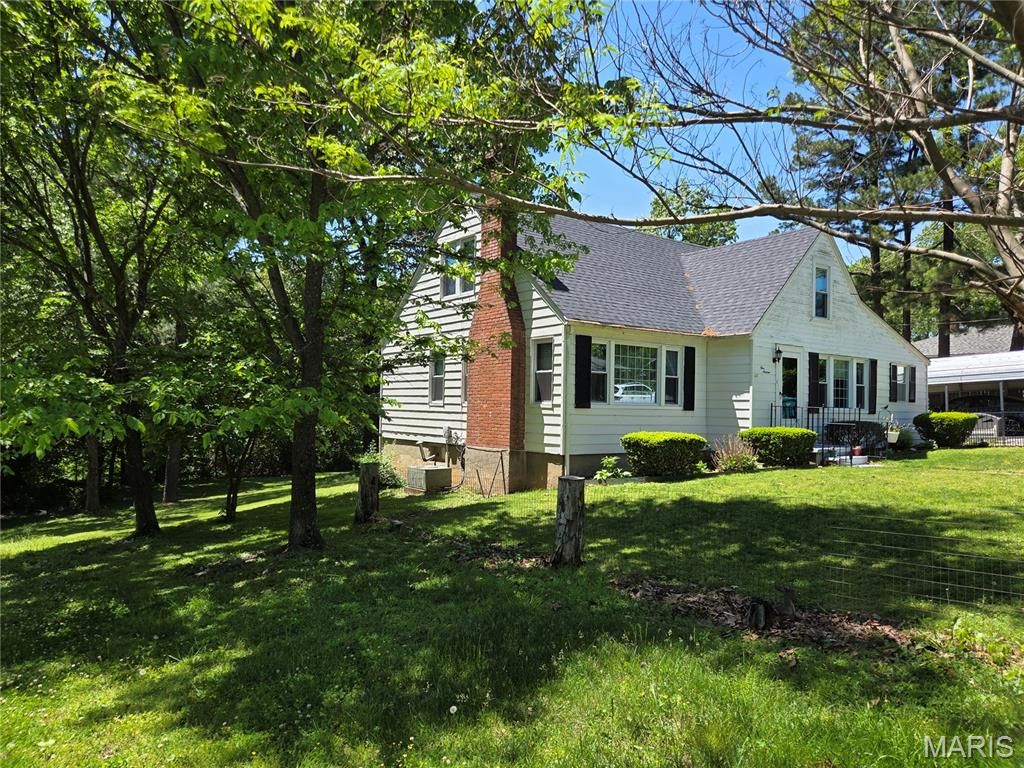 Photo of 116 Robin Hill Drive, Steelville, MO 65565 (MLS # 26028834)