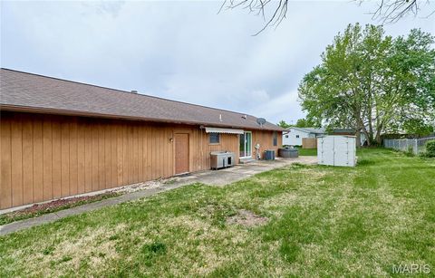Tiny photo for 1223 Cypress Court, Troy, MO 63379 (MLS # 26019699)