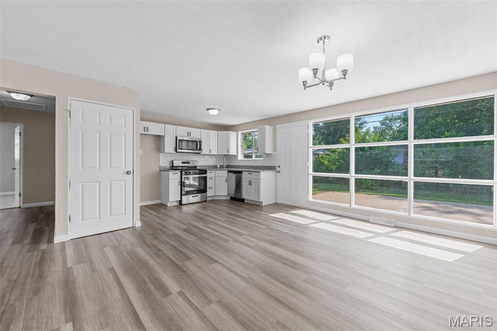 Hathaway Manor 6 - Residential