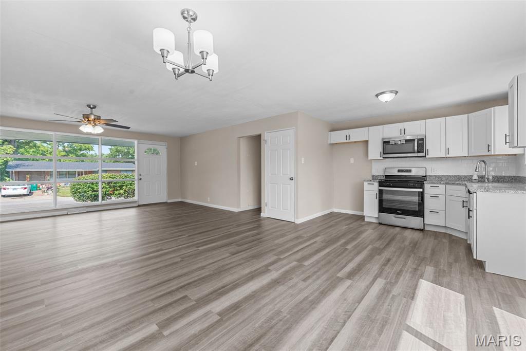 Hathaway Manor 6 - Residential