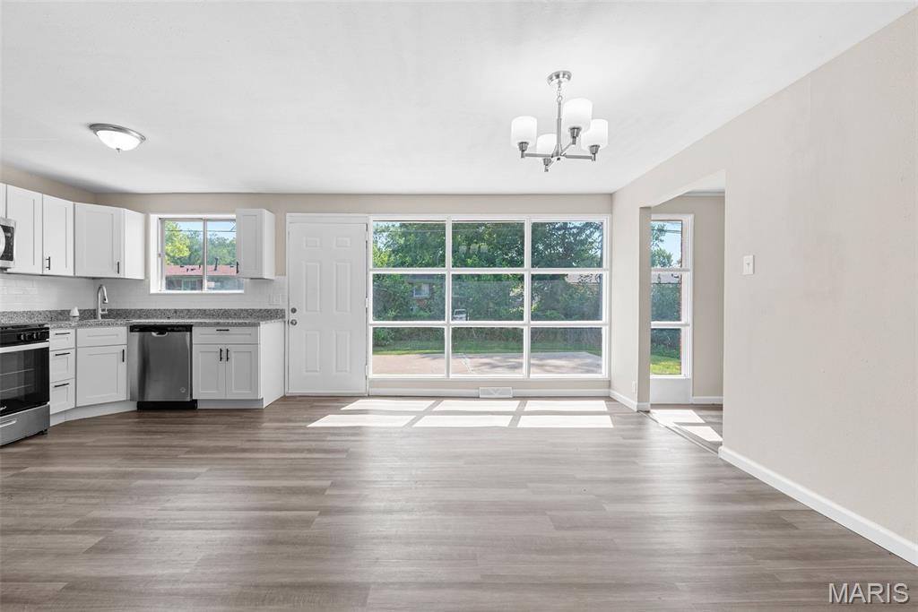 Hathaway Manor 6 - Residential