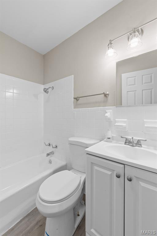 Hathaway Manor 6 - Residential