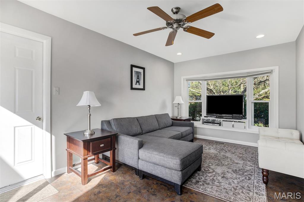 Ladue Edge Amd - Residential