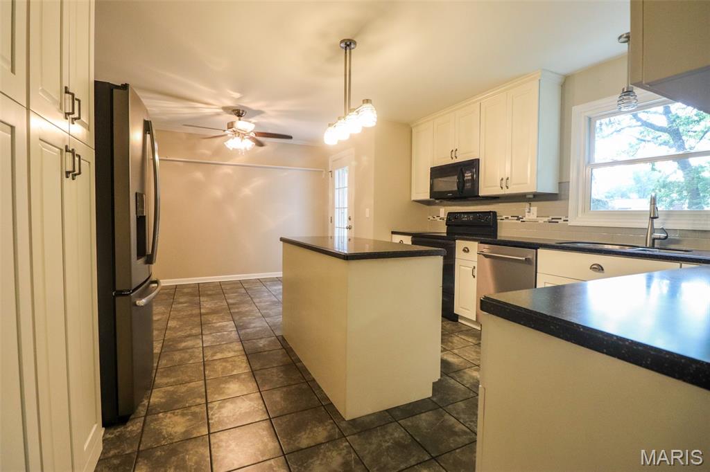 Saddle Ridge - Residential