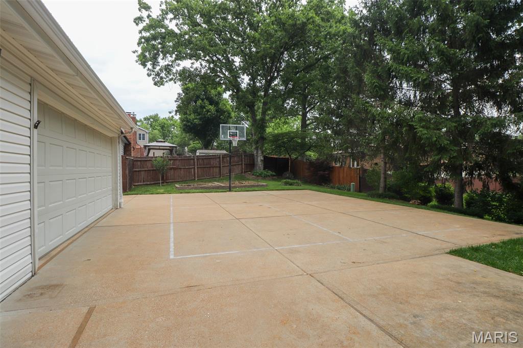 Saddle Ridge - Residential