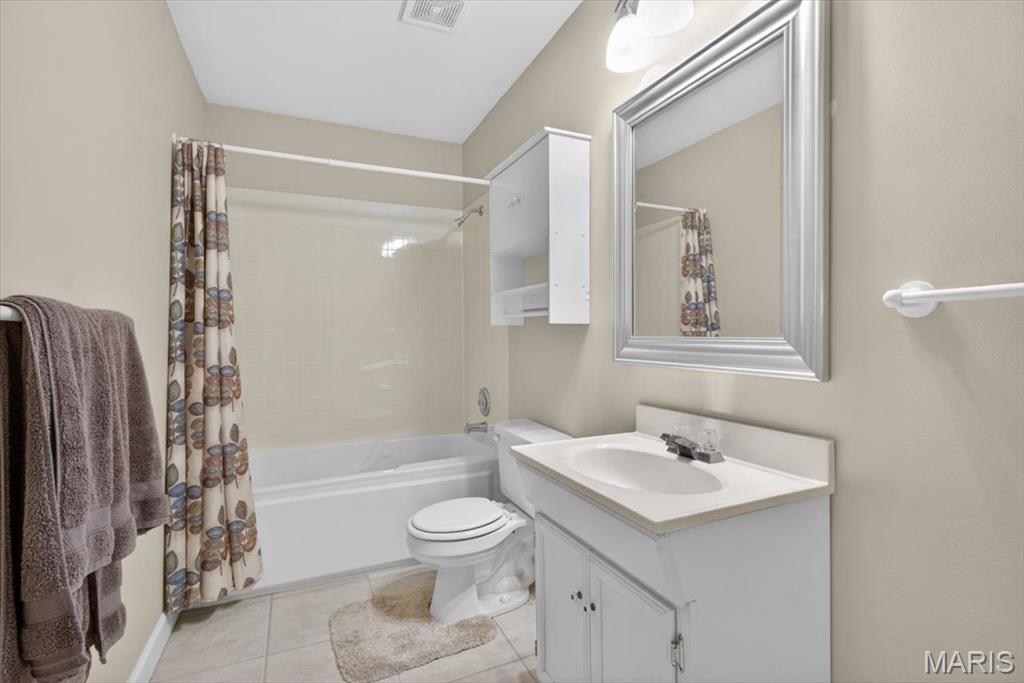 Crown Pointe Bldg 40 - Residential