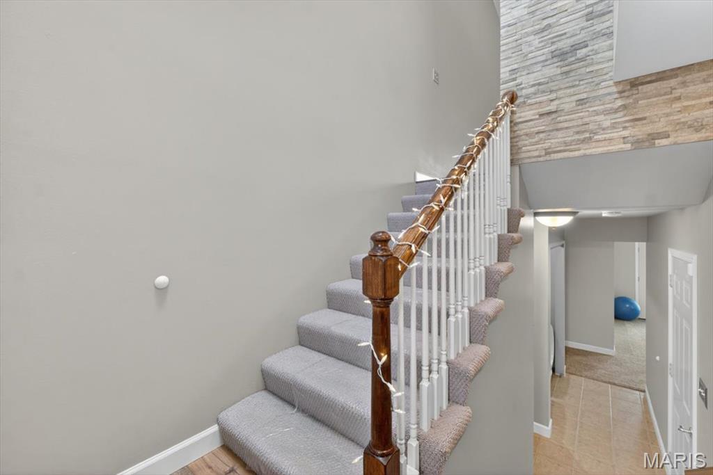 Crown Pointe Bldg 40 - Residential