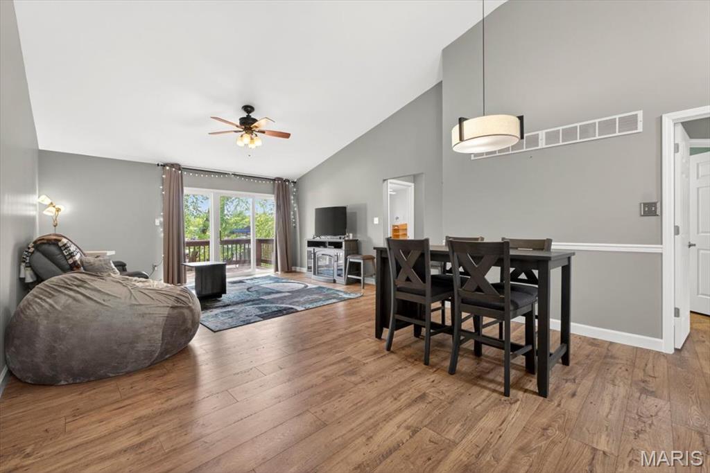 Crown Pointe Bldg 40 - Residential