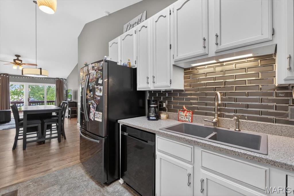 Crown Pointe Bldg 40 - Residential