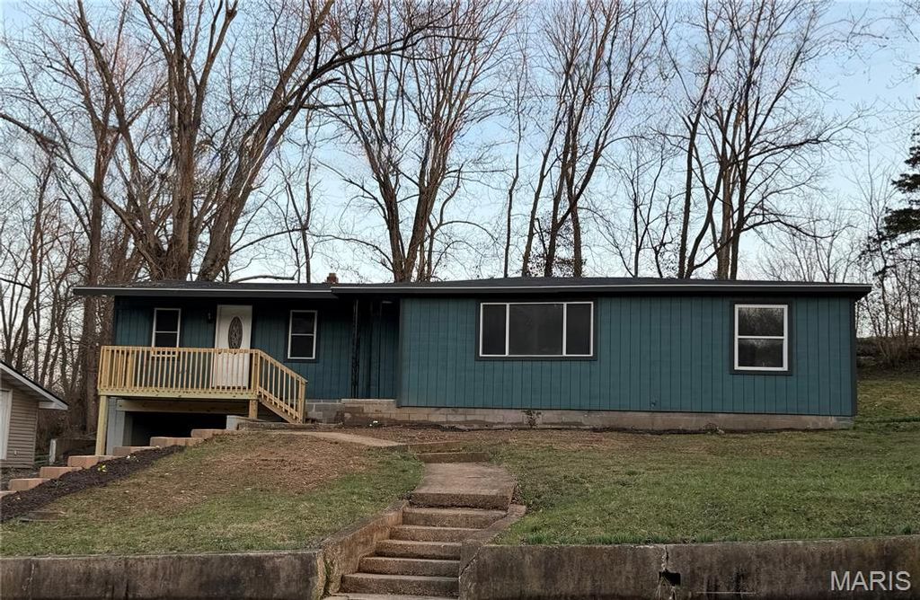 Photo of 208 E High Street, Steelville, MO 65565 (MLS # 26013471)