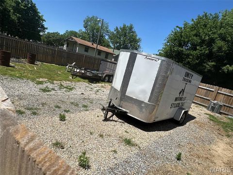 Tiny photo for 131 Bynum Street, Sikeston, MO 63801 (MLS # 26030257)