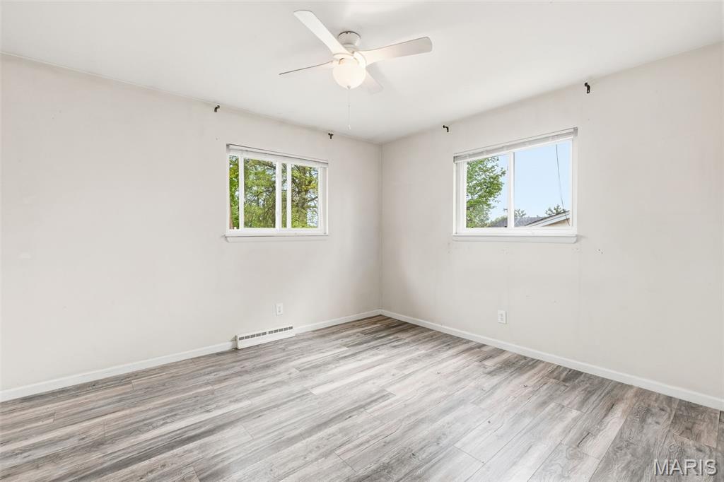 Crestwood Manor - Residential