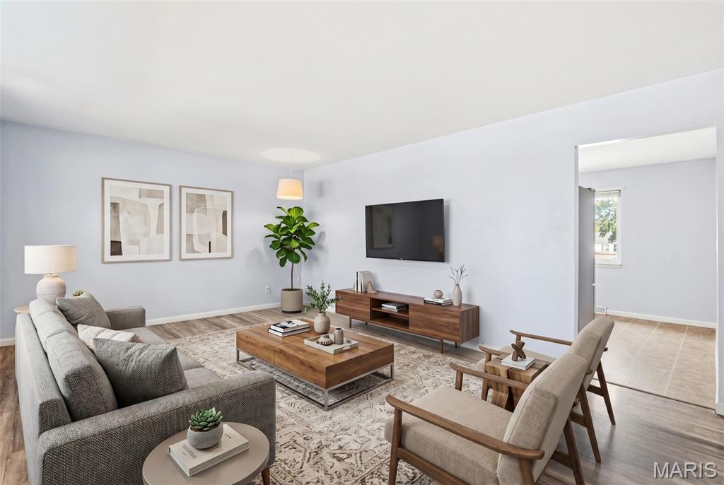 Crestwood Manor - Residential