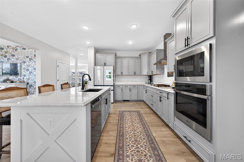 Est At Huntleigh Ridge #1 - Residential