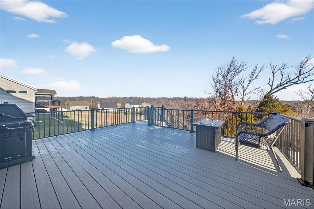 Est At Huntleigh Ridge #1 - Residential