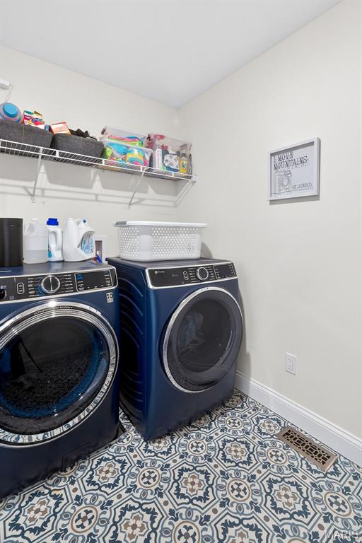 Est At Huntleigh Ridge #1 - Residential