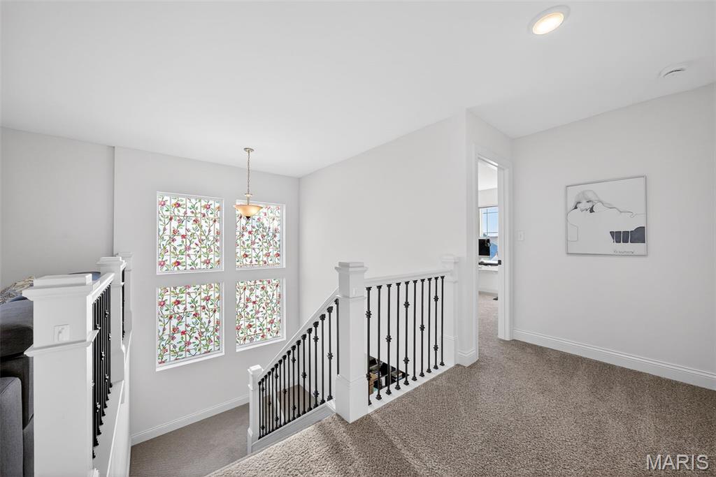 Est At Huntleigh Ridge #1 - Residential