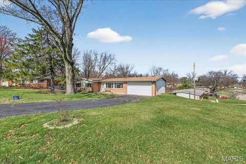 Tiny photo for 6 Nassau Circle, Creve Coeur, MO 63146 (MLS # 26014648)
