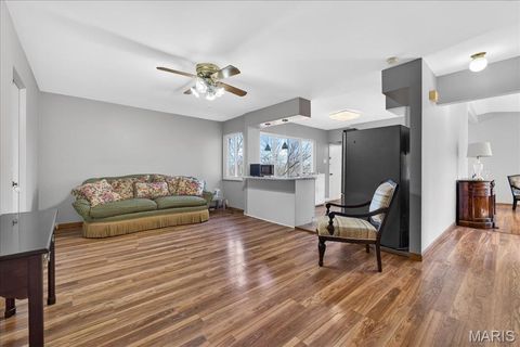 Tiny photo for 6 Nassau Circle, Creve Coeur, MO 63146 (MLS # 26014648)