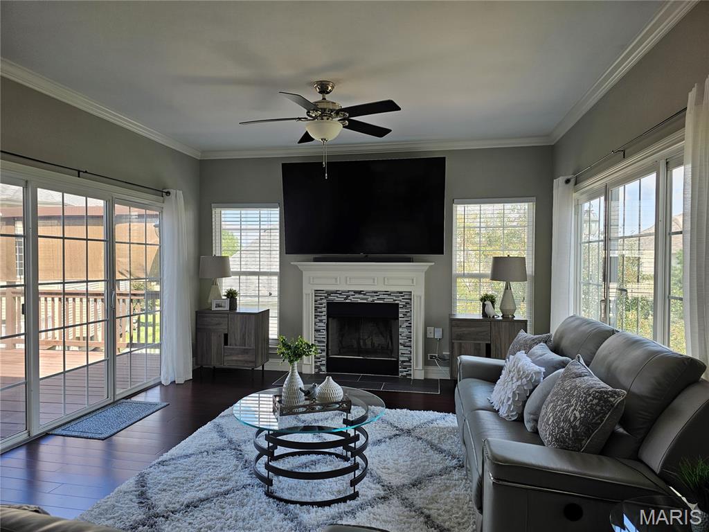 987 Bentley Park Circle