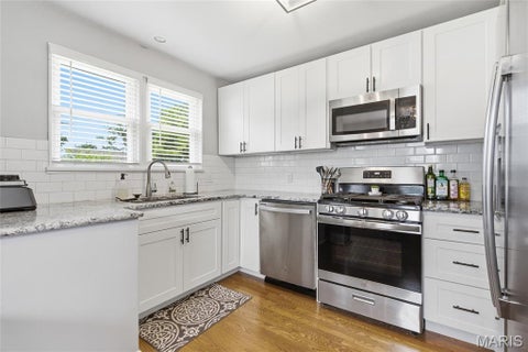 Tiny photo for 3838 Rainor Court, St Louis, MO 63116 (MLS # 26046690)
