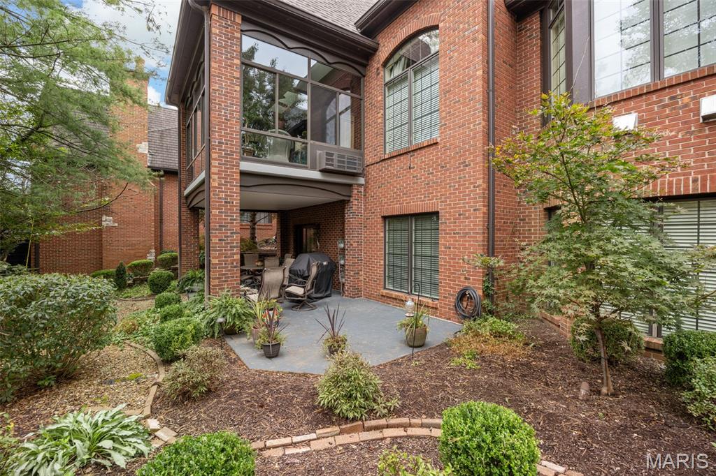 August Hill On Conway One - Residential