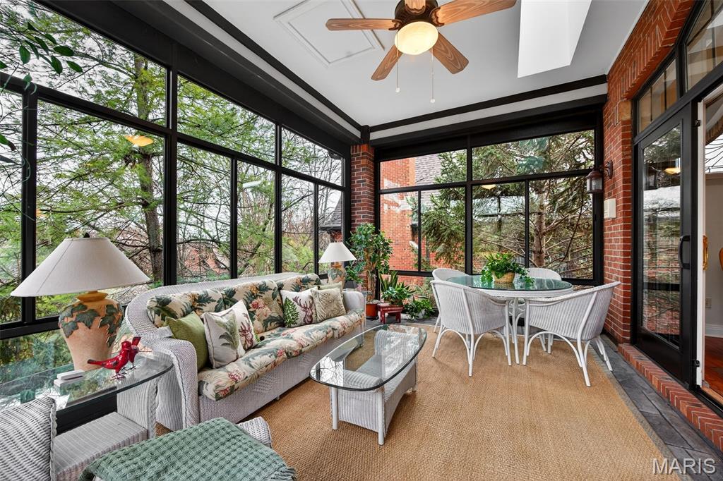 August Hill On Conway One - Residential