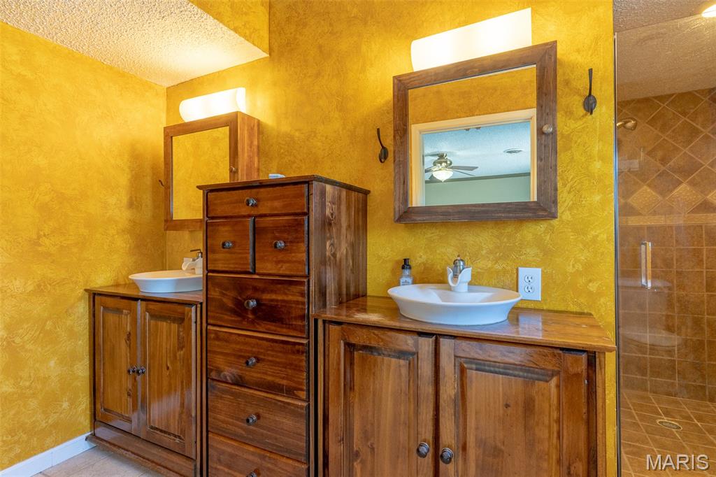 Lsl Koviak #1 Cathy - Residential Lease