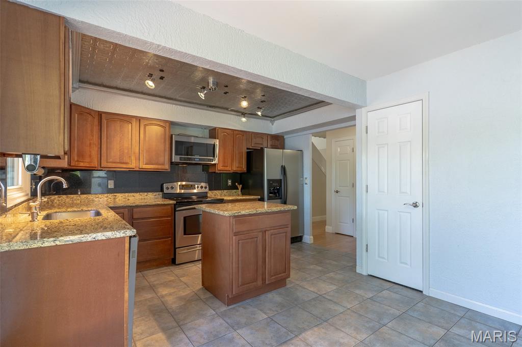 Lsl Koviak #1 Cathy - Residential Lease