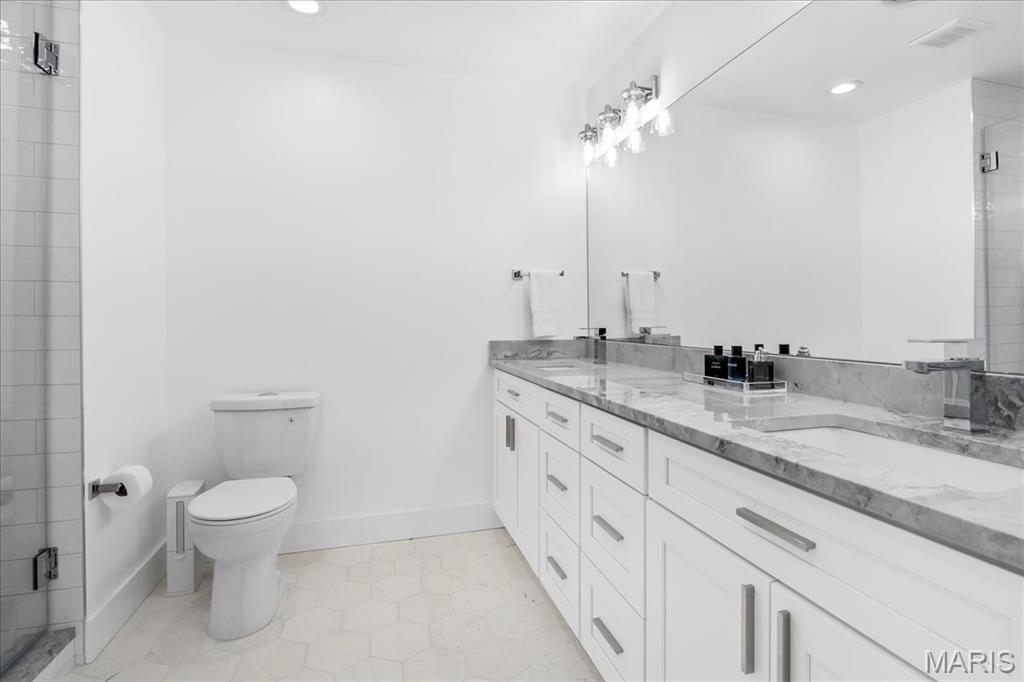 Country Hill Farm 02 - Residential