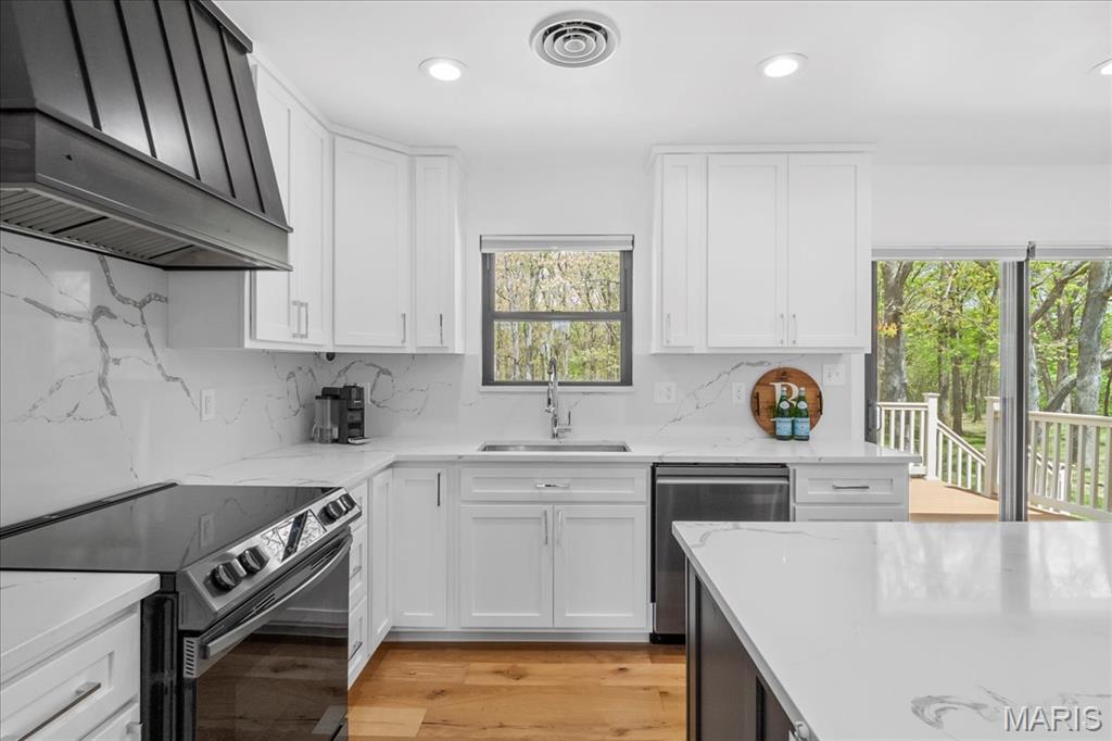 Country Hill Farm 02 - Residential