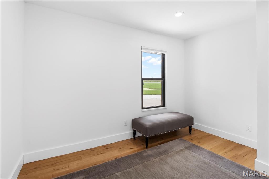 Country Hill Farm 02 - Residential